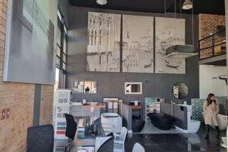 320 m² Commercial space