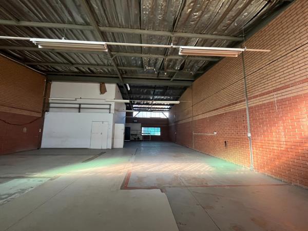 340 m² Industrial space