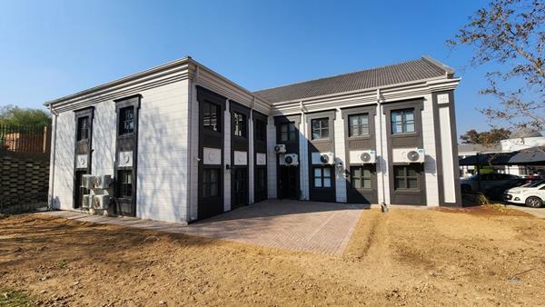 151 m² Office Space