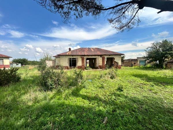 1 400 m² Land