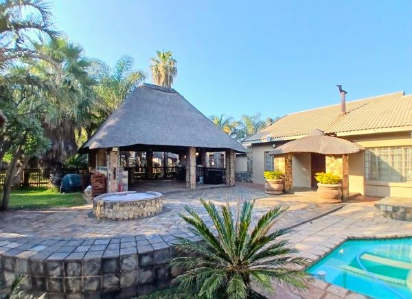 5 Bedroom House