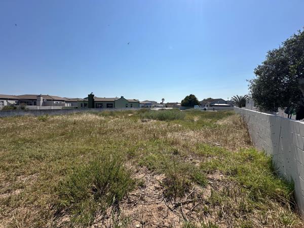 881 m² Land