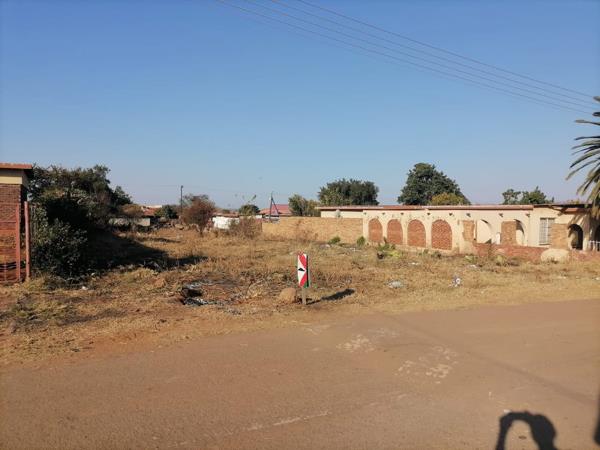 940 m² Land