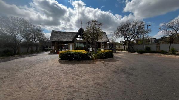 766 m² Land