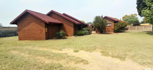 6 Bedroom House