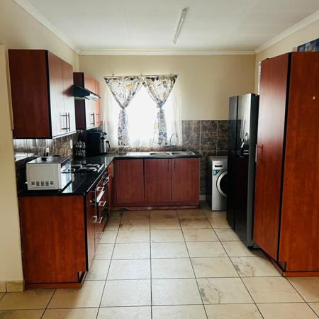 3 Bedroom Apartment