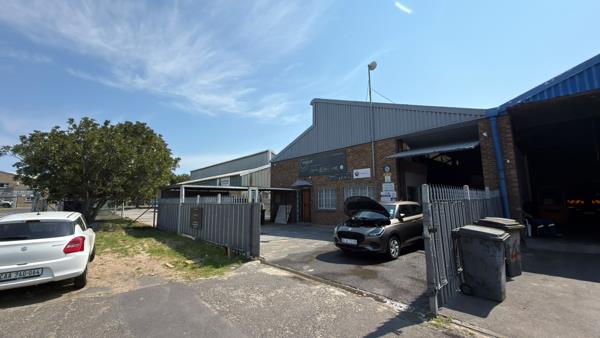 780 m² Industrial space