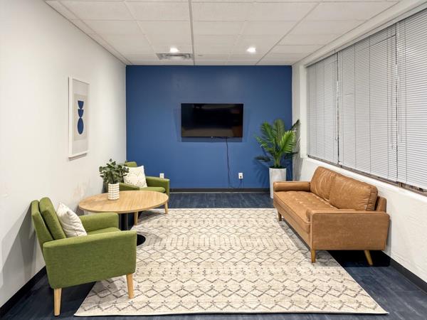 820 m² Office Space