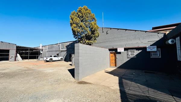 1 200 m² Industrial space