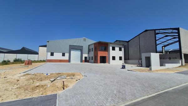 754 m² Industrial space