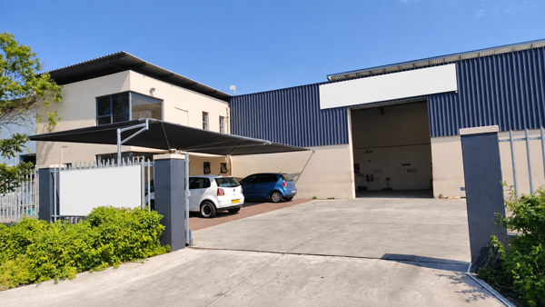 992 m² Industrial space