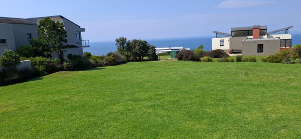 1 144 m² Land