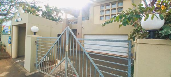 6 Bedroom House