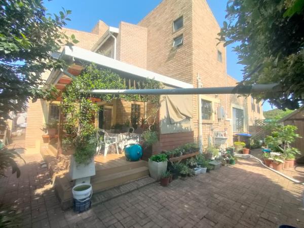 4 Bedroom Townhouse
