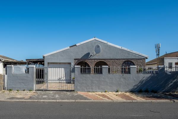 5 Bedroom House