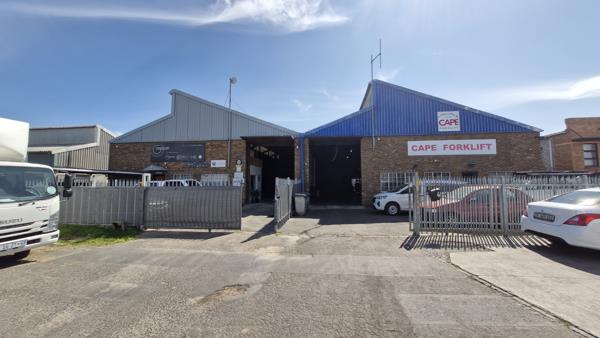 1 200 m² Industrial space