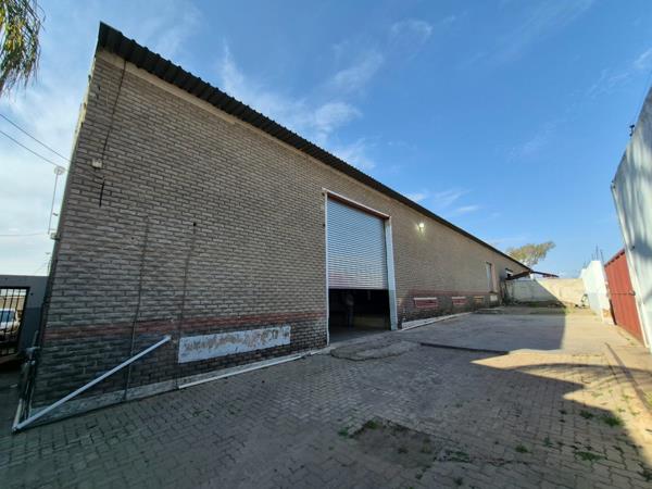 700 m² Commercial space