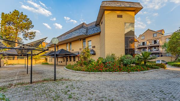 400 m² Retail Space