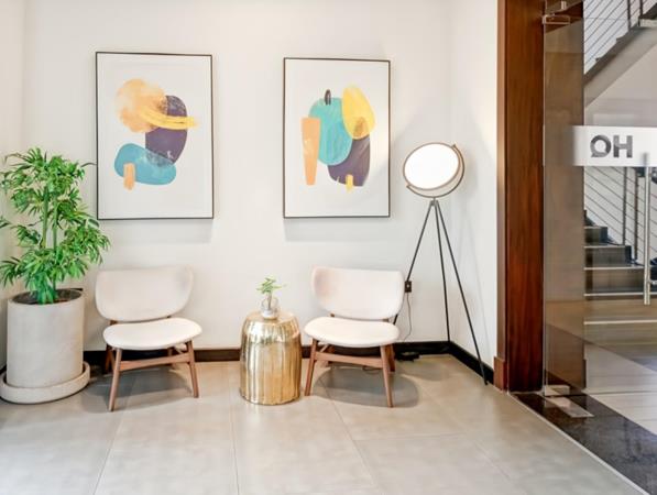 700 m² Office Space