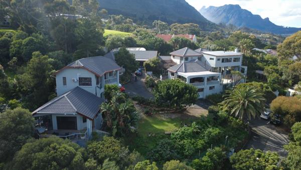 10 Bedroom House