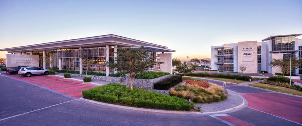 874 m² Commercial space