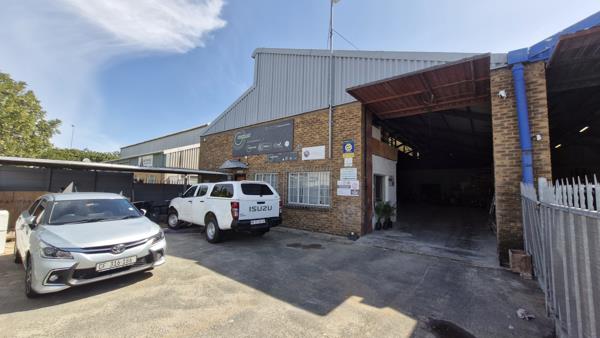 780 m² Industrial space