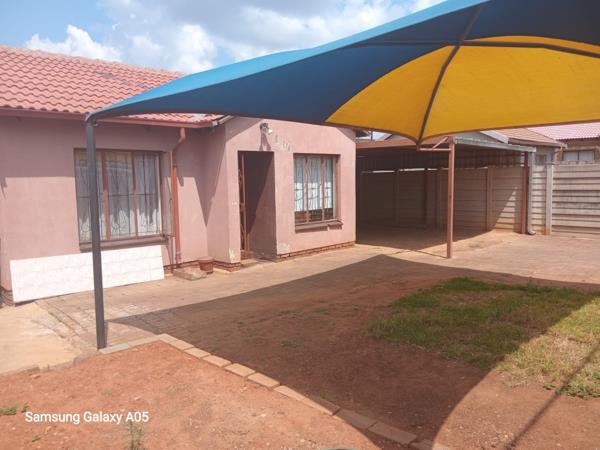 2 Bedroom House