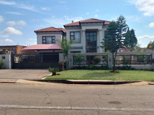 5 Bedroom House