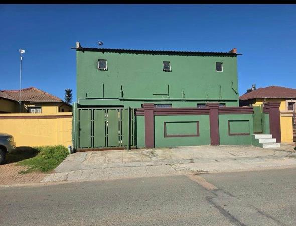 2 Bedroom House