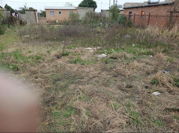 395 m² Land