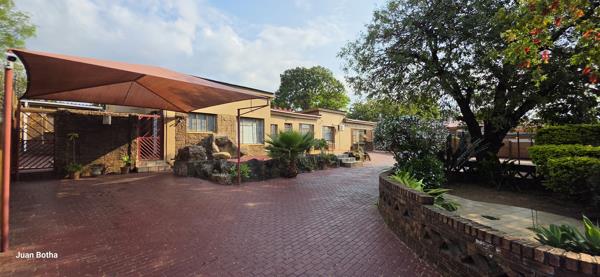 6 Bedroom House