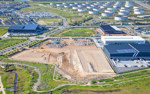 9 999 m² Industrial space