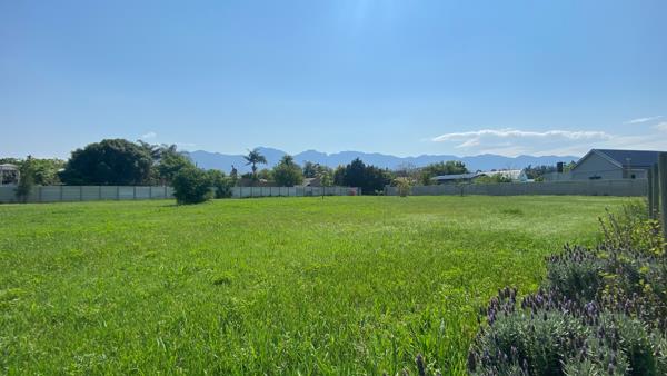 3 152 m² Land