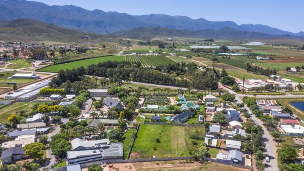3 152 m² Land