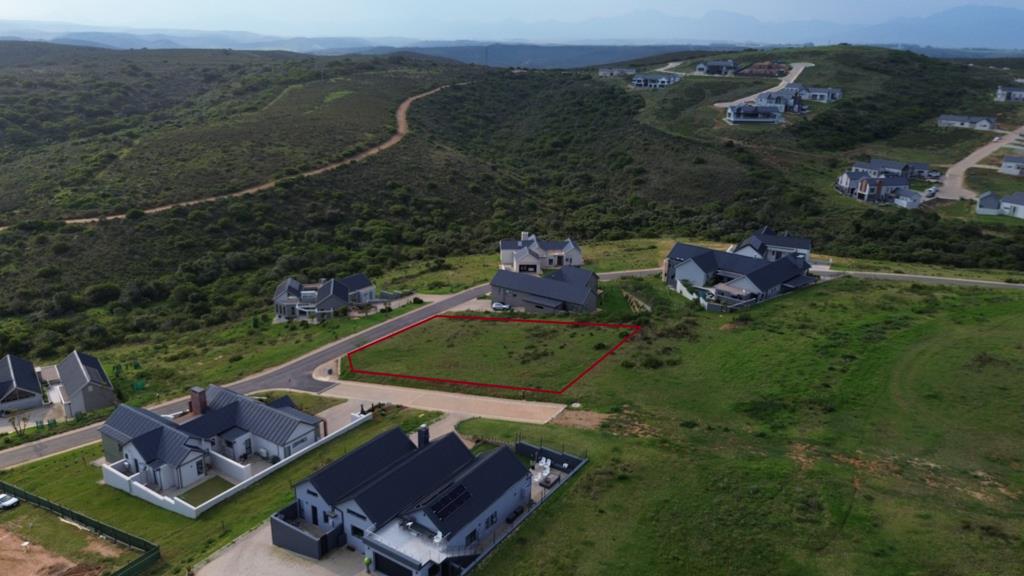 1 546 m² Land
