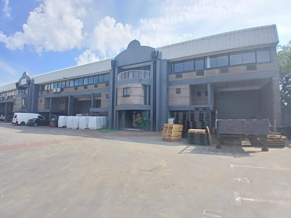 2 651 m² Industrial space