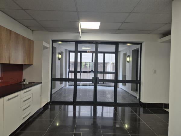304 m² Retail Space