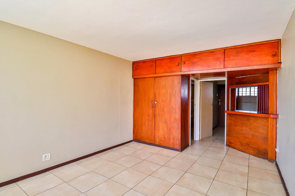 1.5 Bedroom Apartment