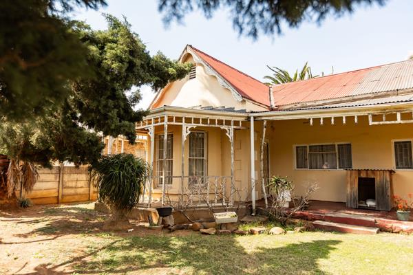 6 Bedroom House