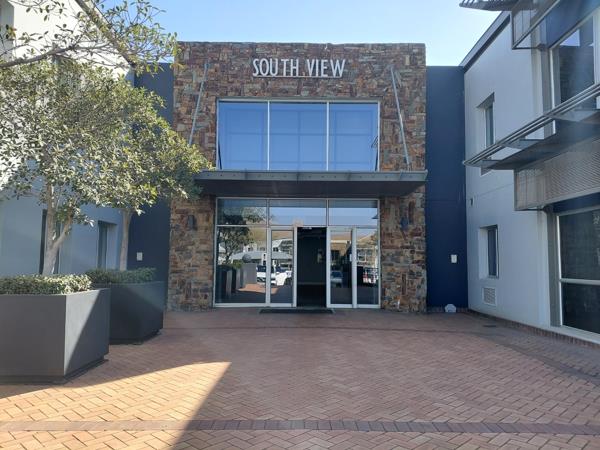 325 m² Commercial space