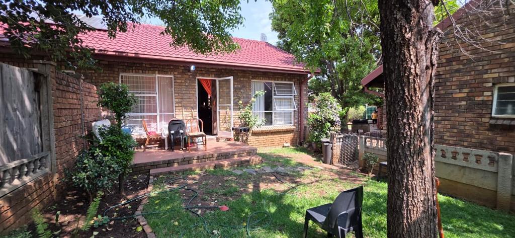 1 Bedroom House