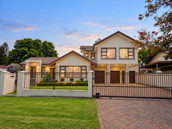 5 Bedroom House