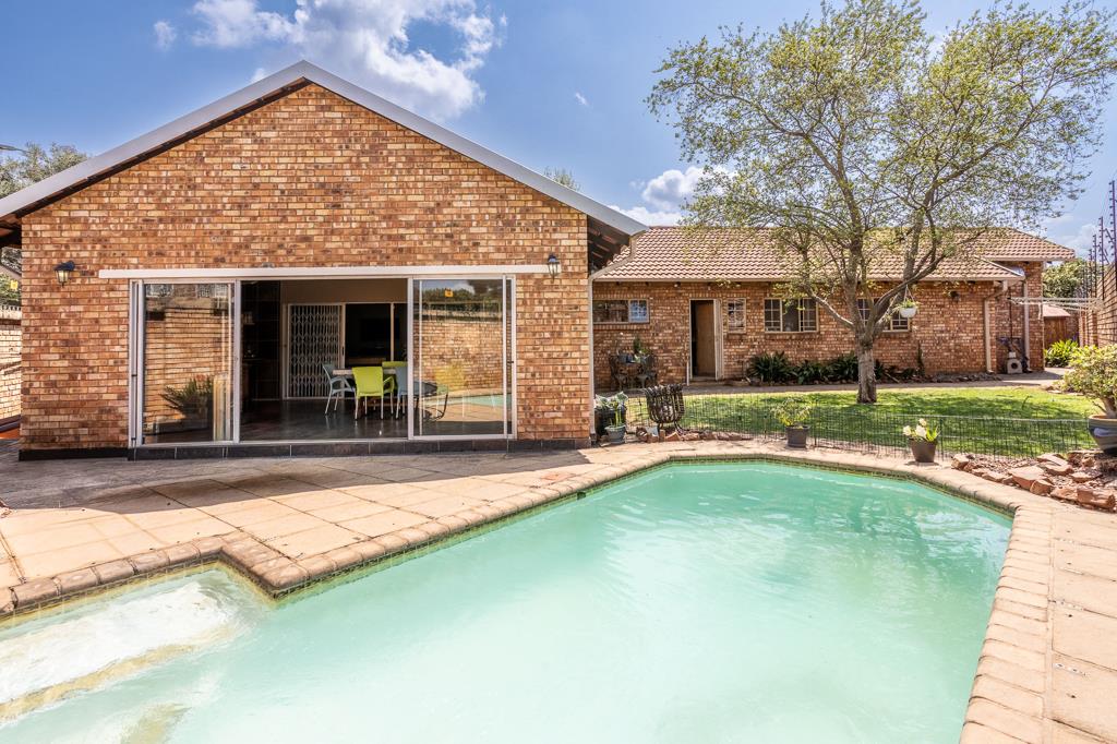 4 Bedroom House