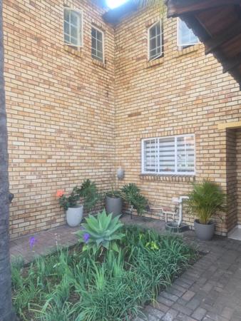 House in Waterval East