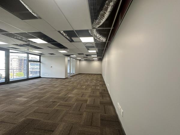 140.8 m² Commercial space