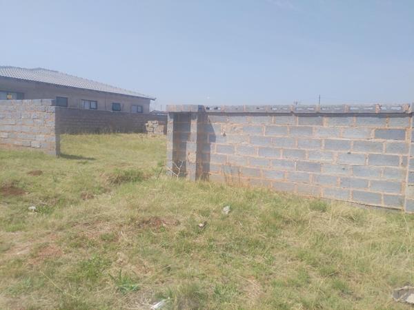 275 m² Land