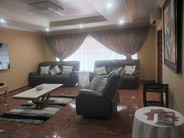 5 Bedroom House