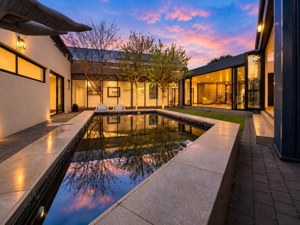 5 Bedroom House