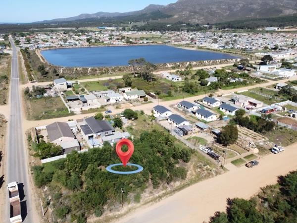 595 m² Land