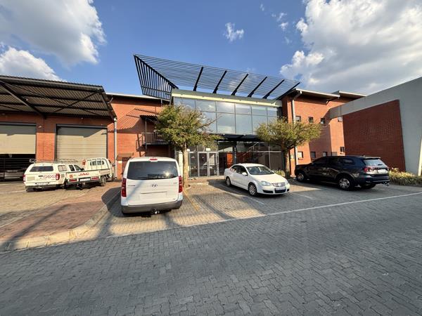1 061 m² Industrial space